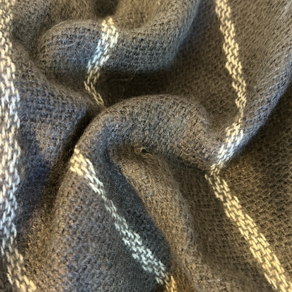 Neck Scarf - Picture 2 of 4